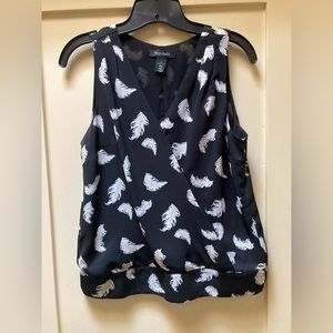 Sleeveless blouse